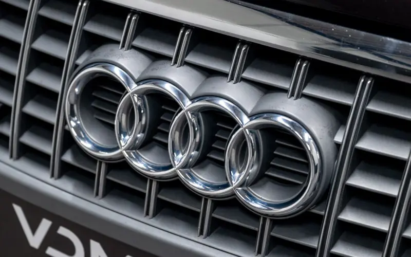 Audi S8 5.2 quattro * MASSAGE * LUFTFEDERUNG * CARBON *  - 152818