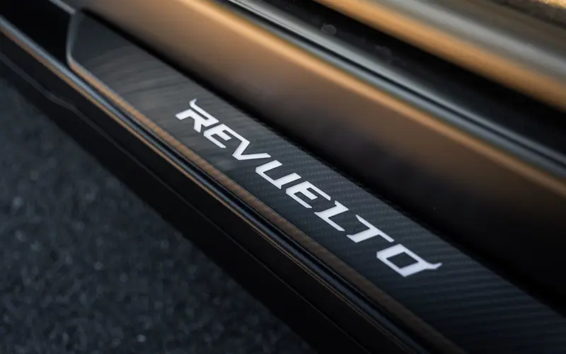 Lamborghini Revuelto 6.5 V12 * NEW CAR * AVAILABLE * BI COLOR - 168845