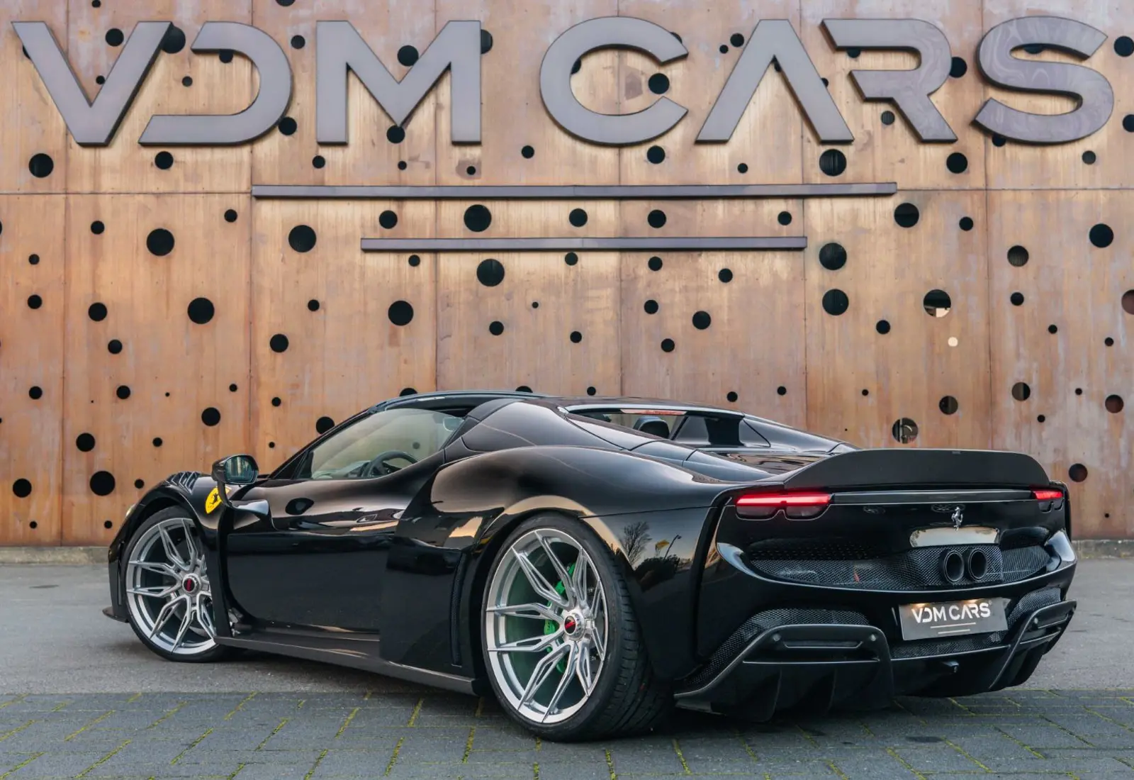 Ferrari 296 GTS N-LARGO * 1 OF 15 * FULL CARBON * LIFT * ADAS *  - 124779