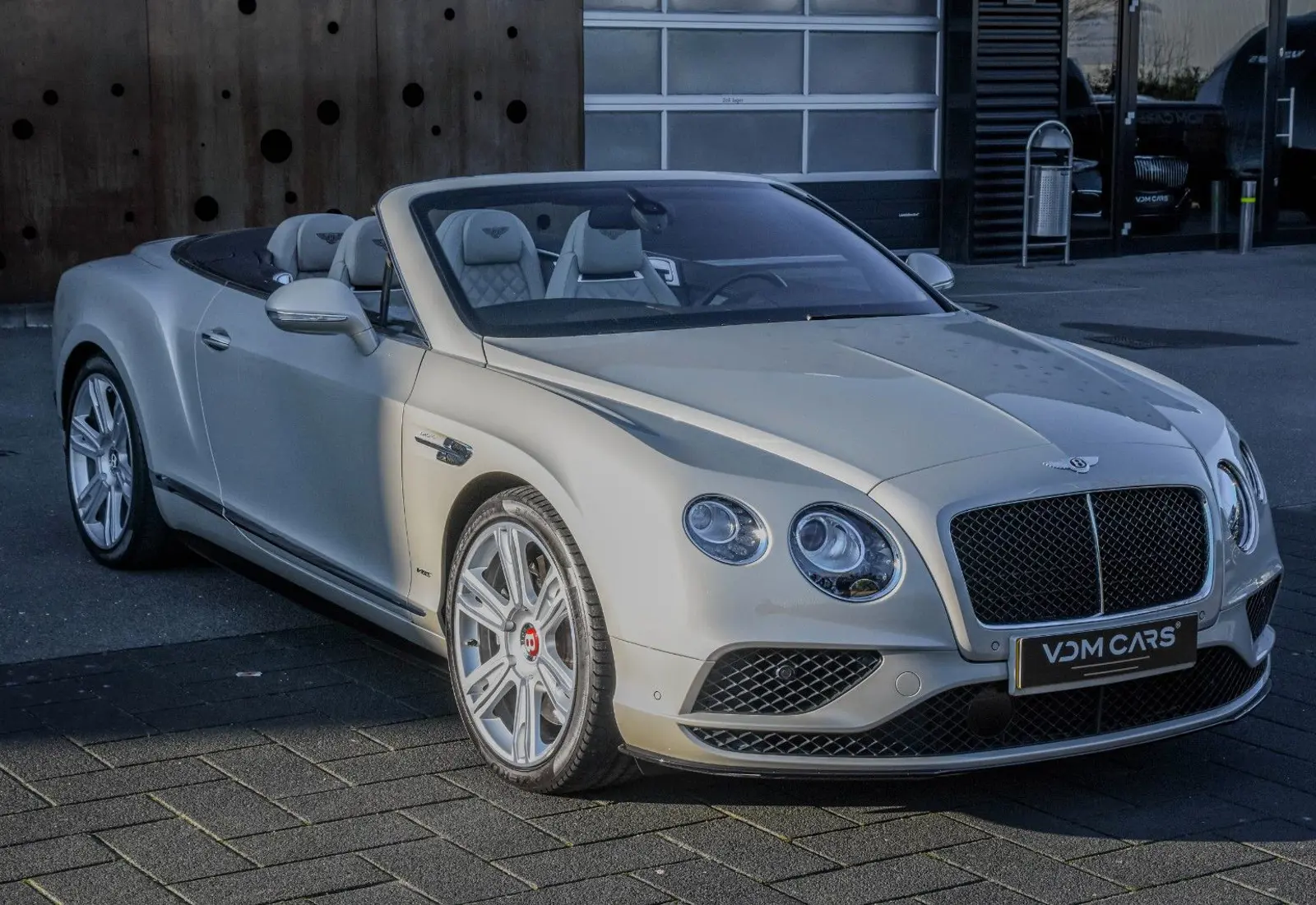 Bentley Continental GTC V8 S * 1. OWNER * MULLINER * MASSAGE *  - 103239