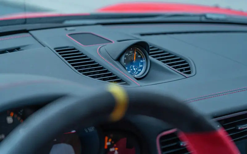 Porsche 911 GT2 RS * WEISSACH * 1.HAND * NUR 732KM * CLUBSPORT - 135741