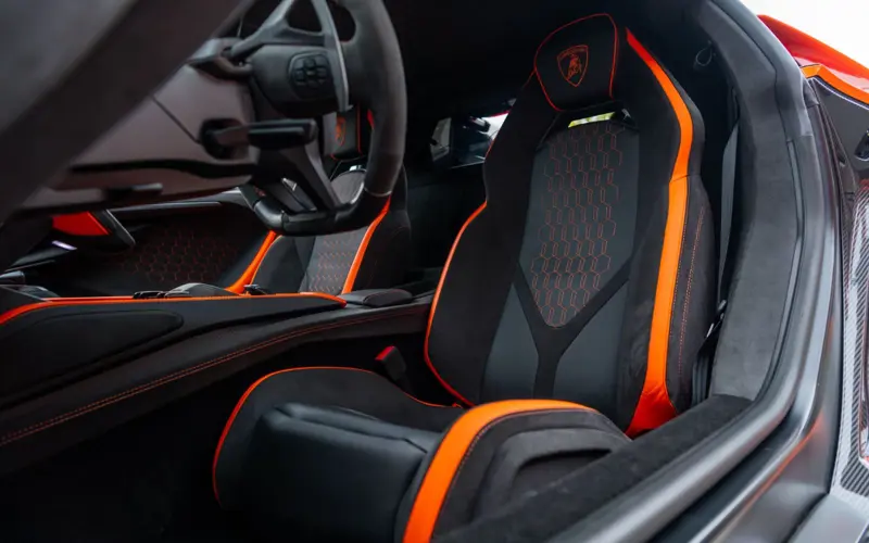 Lamborghini Revuelto * AD PERSONAM * CARBON * FULL ASSIST * SONUS *  - 152201