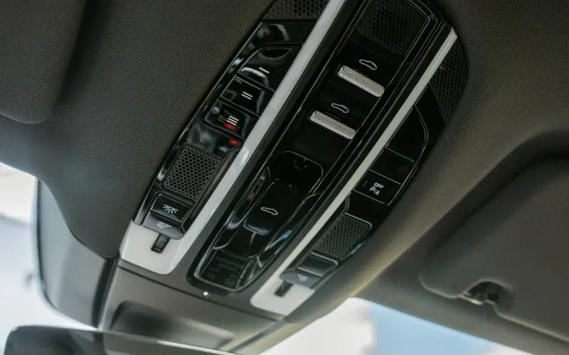 Porsche Panamera Sport Turismo 4 E-Hybrid * SPORTPAKET * CH - 150496