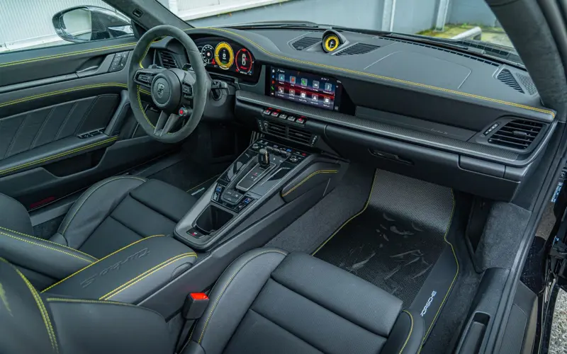 Porsche 911 Turbo S * 992.2 * MY26 * SPORTDES * CARBON EXTERIOR - 146832
