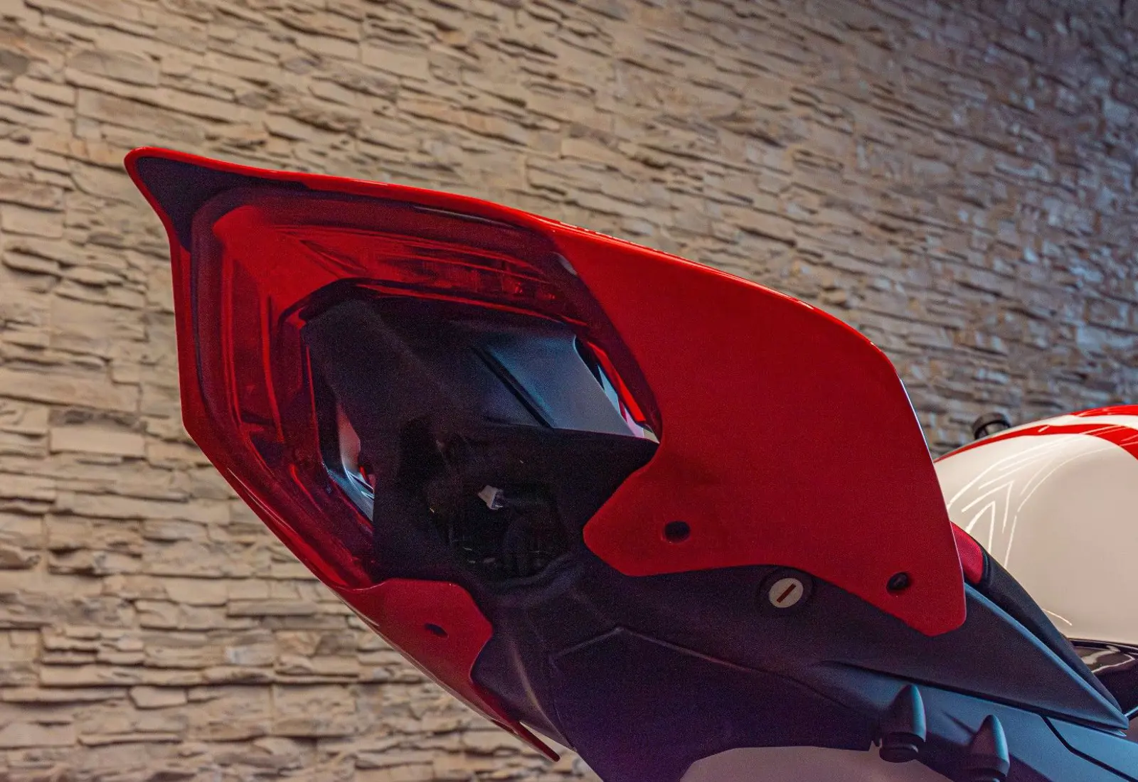 Ducati Streetfighter V4 Supreme. * 1 OF 250 LIMITED ED - 102805