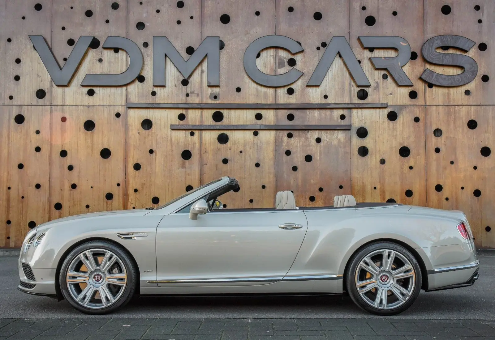 Bentley Continental GTC V8 S * 1. OWNER * MULLINER * MASSAGE *  - 103244