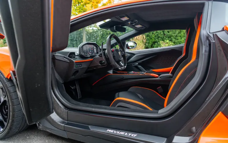 Lamborghini Revuelto * AD PERSONAM * CARBON * FULL ASSIST * SONUS *  - 152200
