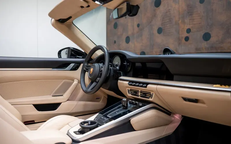 Porsche 911 Targa 4S Heritage Edition * 1 OF 992 * DESIGN *  - 174285