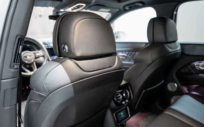 Bentley Bentayga 3.0 Hybrid 4WD * FIRST EDITION * NAIM *  - 135304