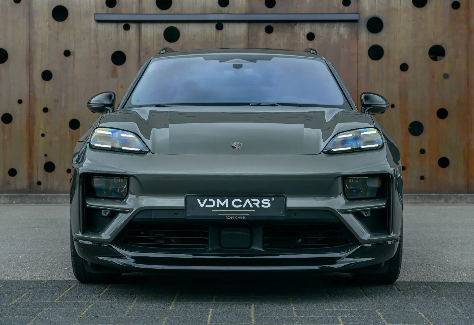 Porsche Macan Turbo Electric * INNO * P.DISPLAY * H.LENK * PANO - 115063