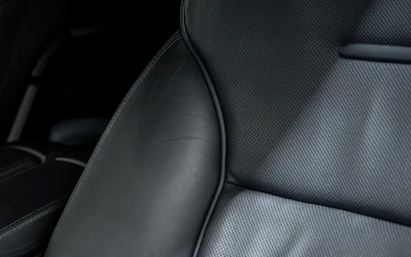 Audi S8 5.2 quattro * MASSAGE * LUFTFEDERUNG * CARBON *  - 132986