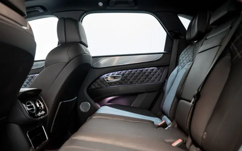 Bentley Bentayga 3.0 Hybrid 4WD * FIRST EDITION * NAIM *  - 135294