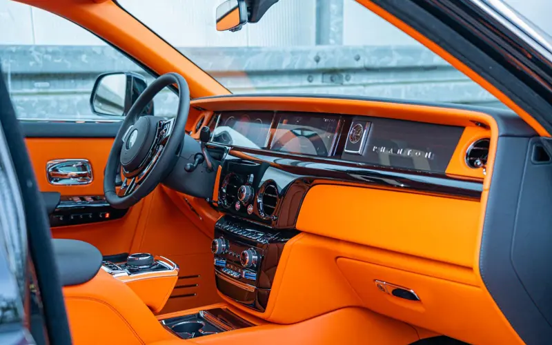 Rolls-Royce Phantom * COC ONLY * PROD.25 * BESPOKE * STARLIGHT * THEA - 136081