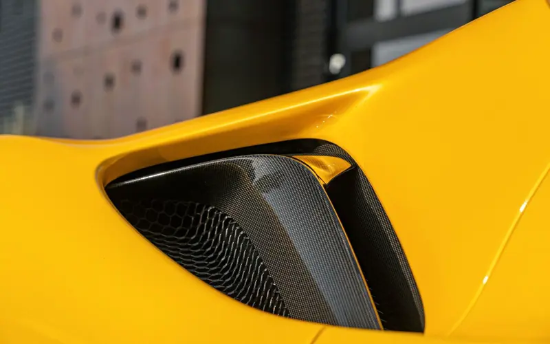 Ferrari SF90 Stradale * WARRANTY * GIALLOTRIPLO * CARBON * TAILO - 138954