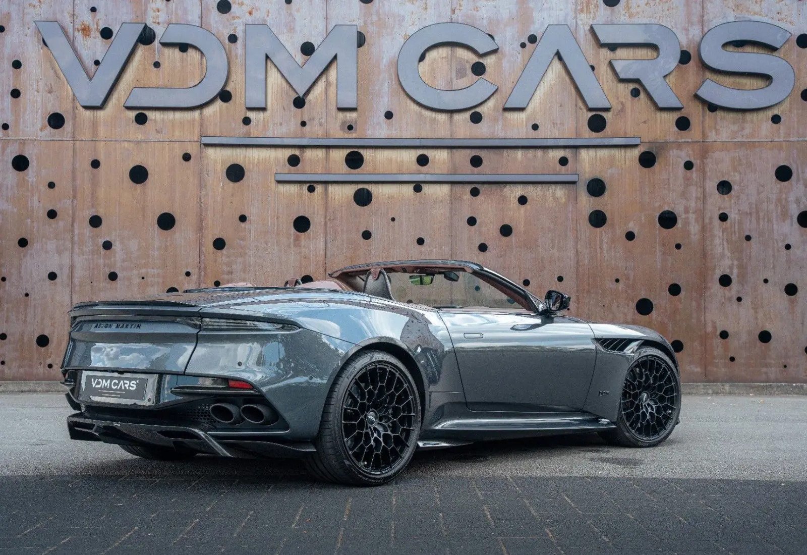 Aston Martin DBS Volante 770 Ultimate * 1/199 * Carbon * Carb.Seats - 165231