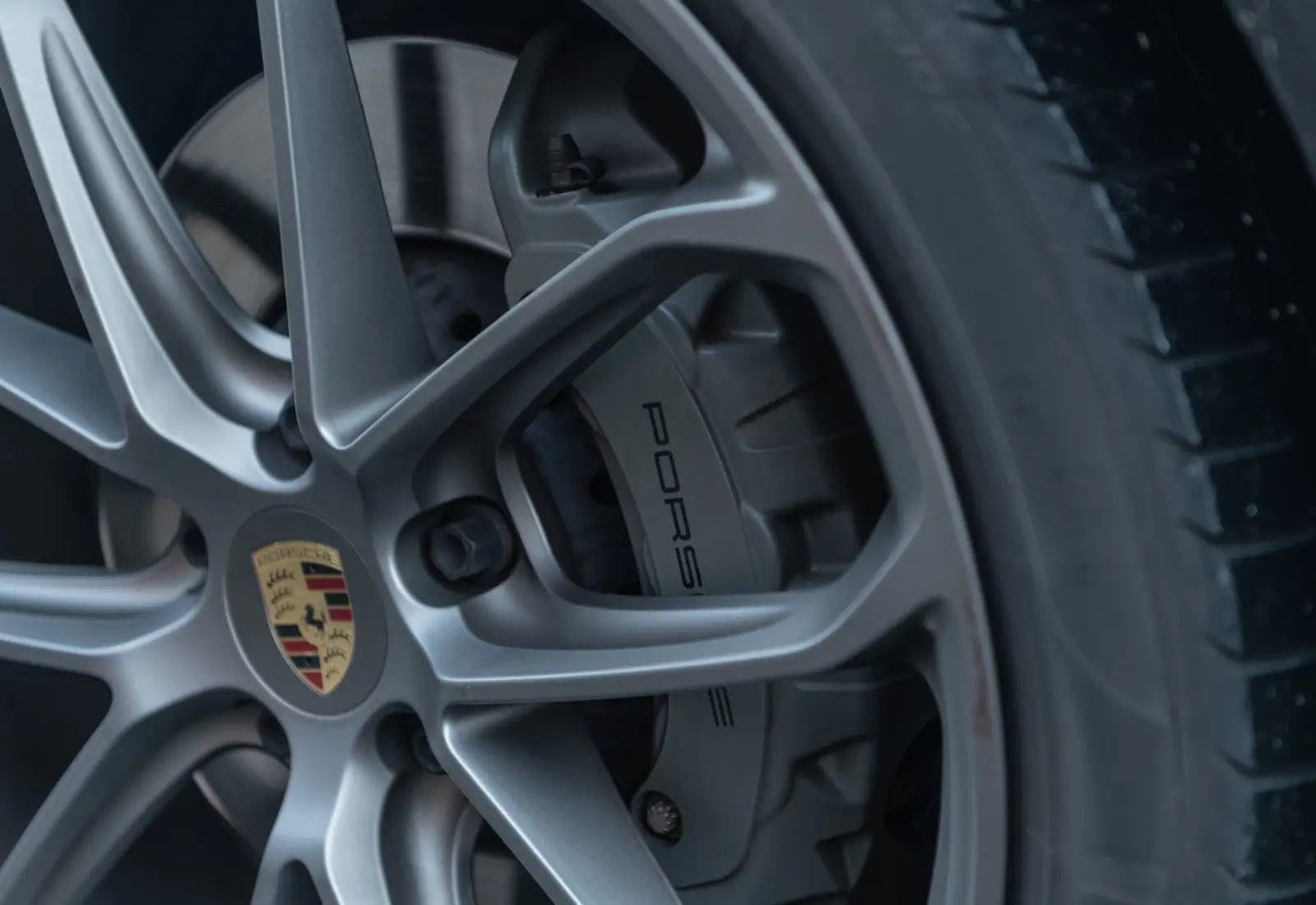 Porsche Cayenne Coupe S * CARBON pak * 1e Hand * Neue Wart - 131072