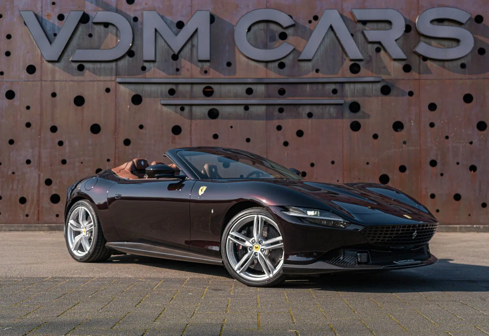 Ferrari Roma Spider * SPECIAL COLOR * VENT * VOLL * LP €345.000 - 144345