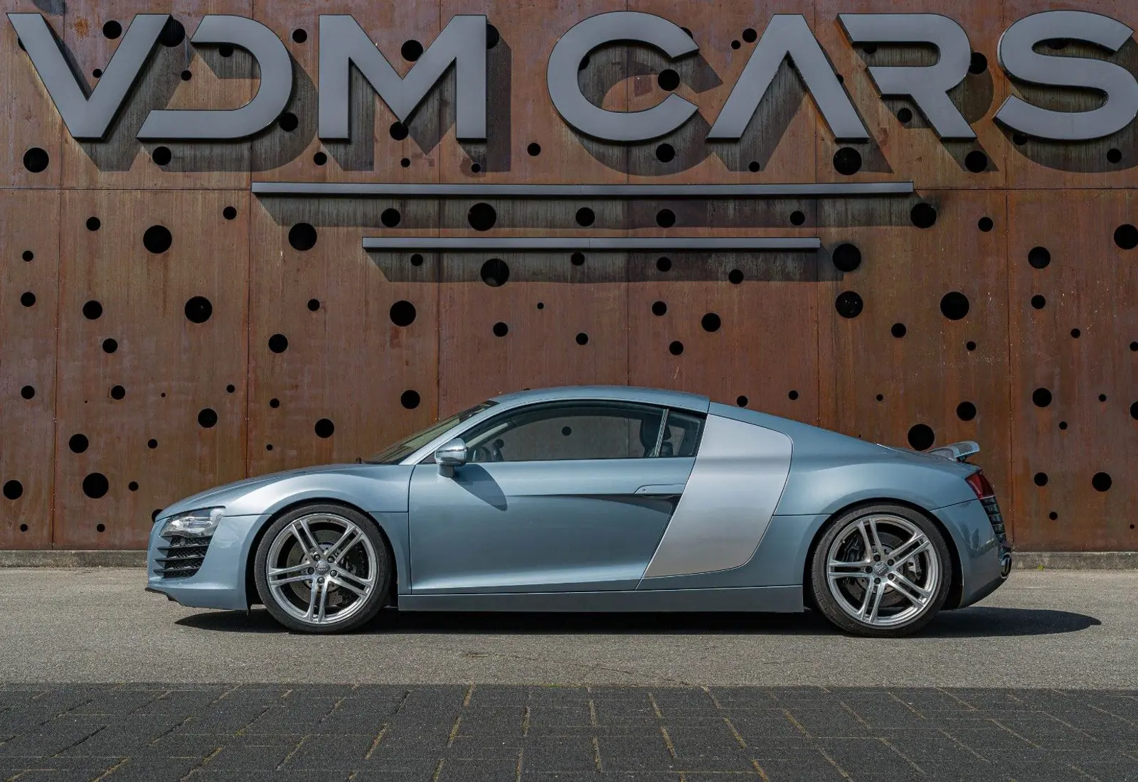 Audi R8 Coupe 4.2 FSI quattro * HANDSCHALTER * TITAN * B&amp;O - 145329