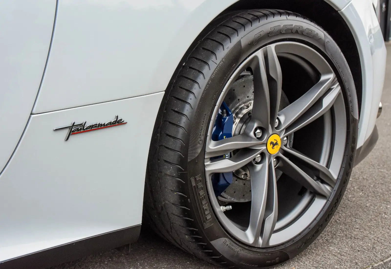 Ferrari FF * TAILOR MADE * PERLA EDITION * 1 OF 1 * BLU CARBON *  - 102535