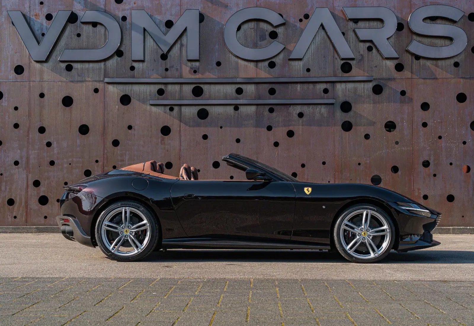 Ferrari Roma Spider * SPECIAL COLOR * VENT * VOLL * LP €345.000 - 144350