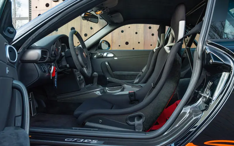 Porsche 911 GT3 RS * ONLY 2.300KM! * PCCB * PASM * CLUBSPORT *  - 126858