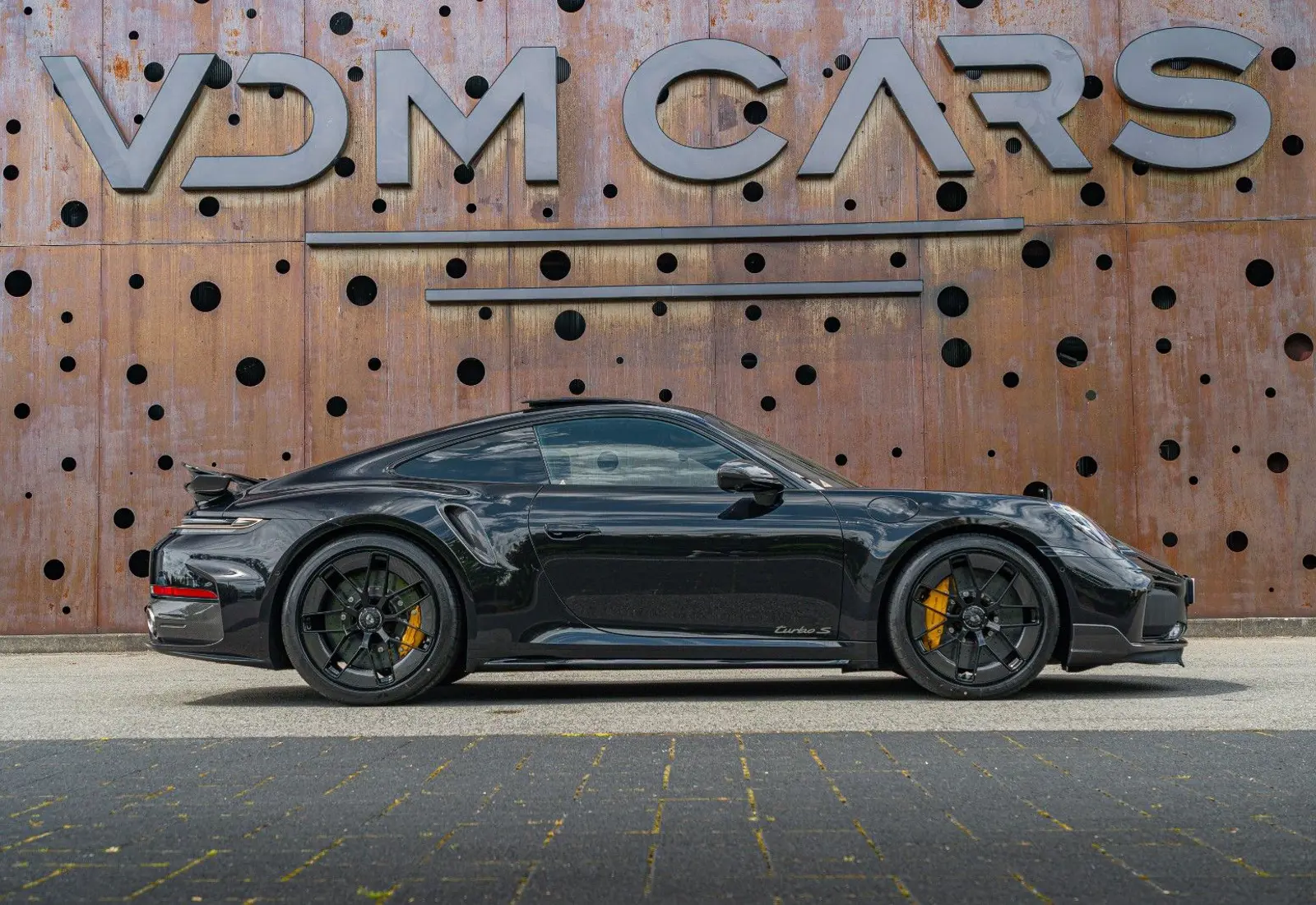 Porsche 911 Turbo S * 992.2 * MY26 * SPORTDES * CARBON EXTERIOR - 146807