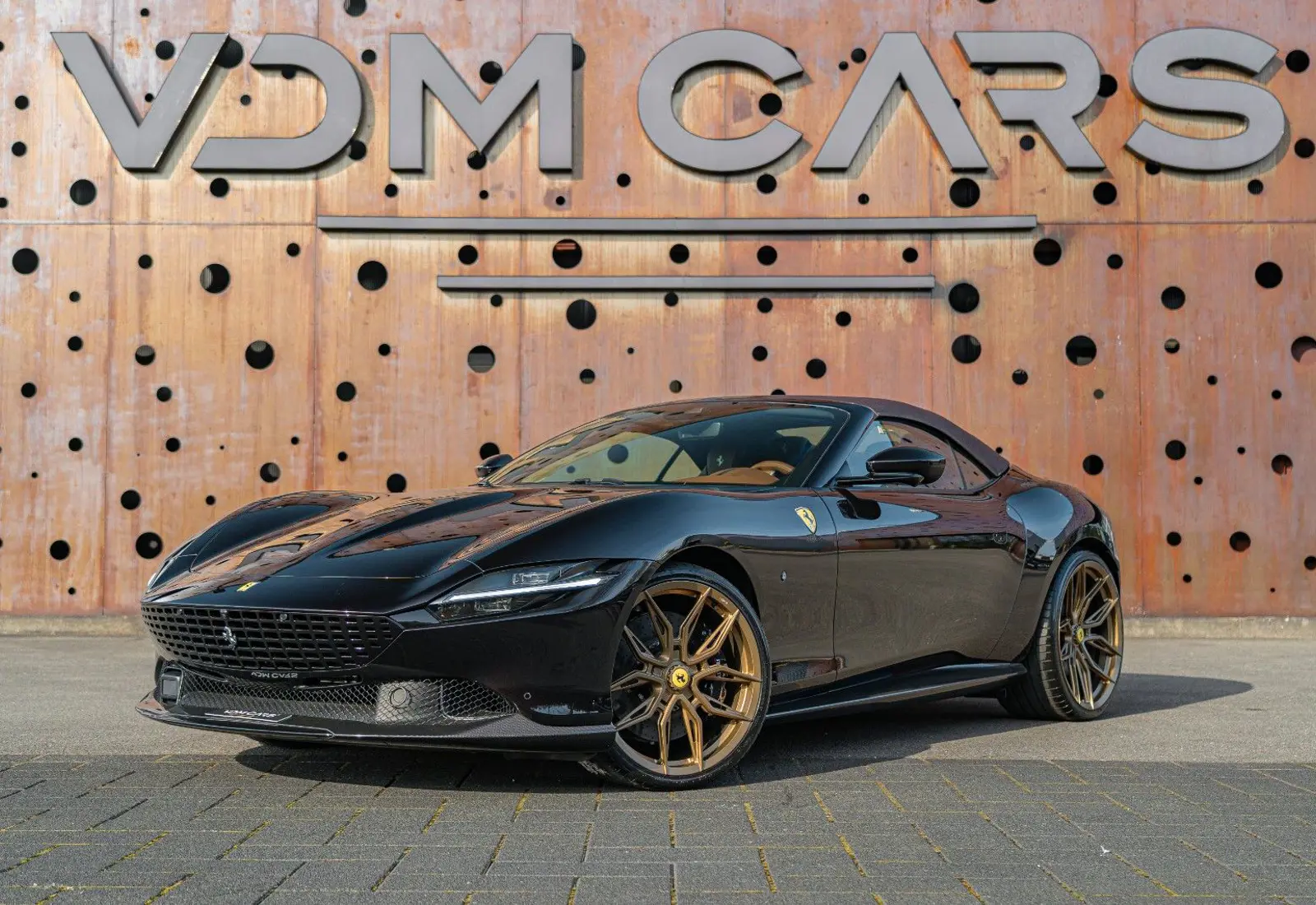 Ferrari Roma Spider * SPECIAL COLOR * ADAS * VENT * 360 * VOLL *  - 136015