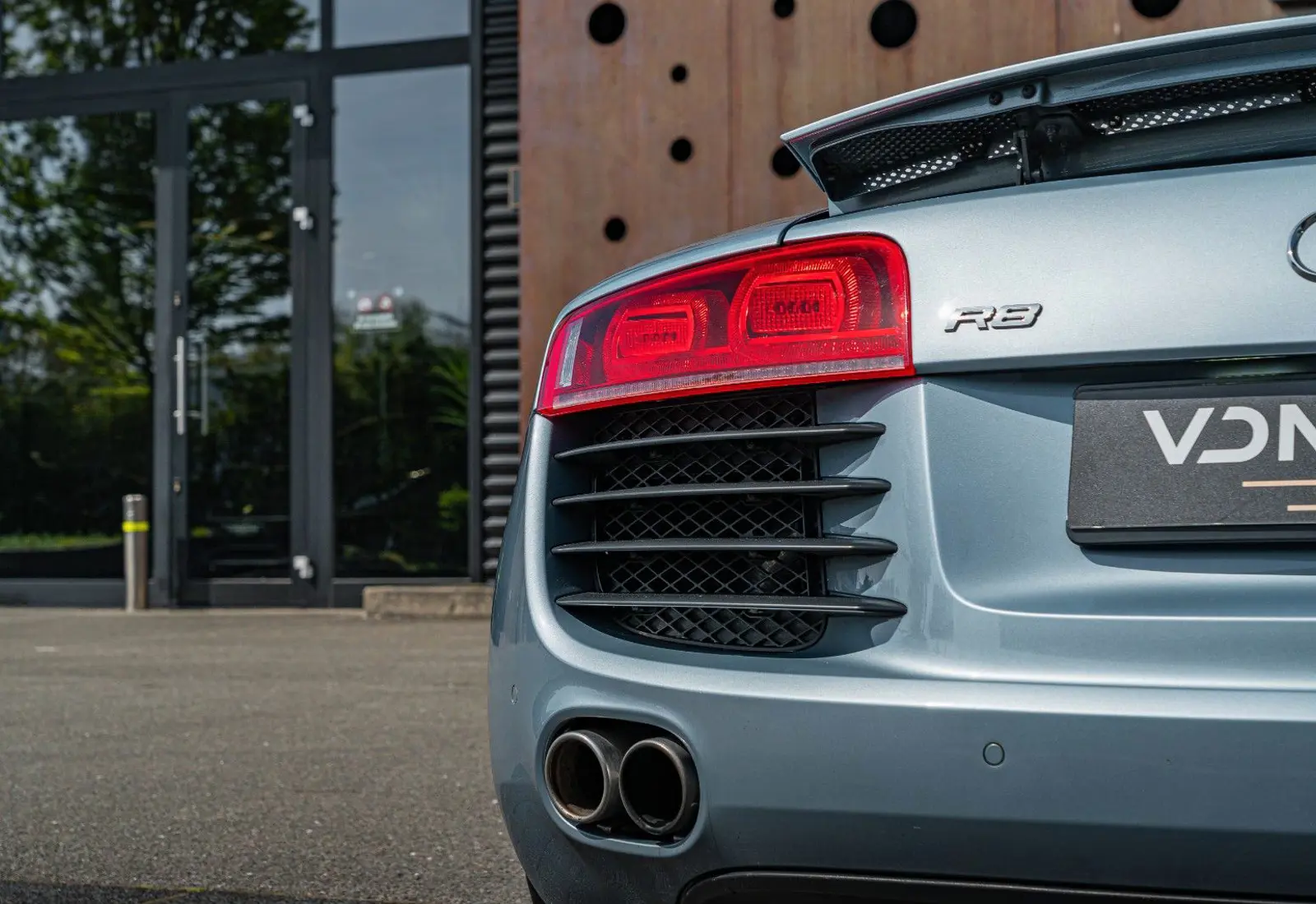 Audi R8 Coupe 4.2 FSI quattro * HANDSCHALTER * TITAN * B&amp;O - 145333