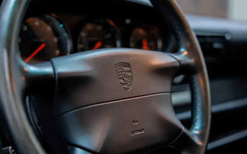 Porsche 993 Carrera 4S Coupé * Schaltgetriebe * Dach *  - 128089