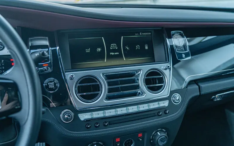 Rolls-Royce Wraith 6.6 V12 * MASSAGE * BESPOKE * DRIVE ASSIST+ *  - 134288