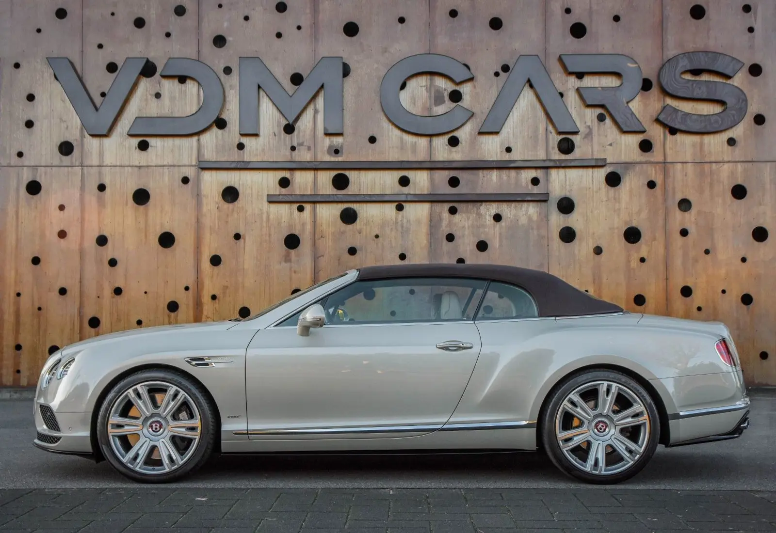Bentley Continental GTC V8 S * 1. OWNER * MULLINER * MASSAGE *  - 103246