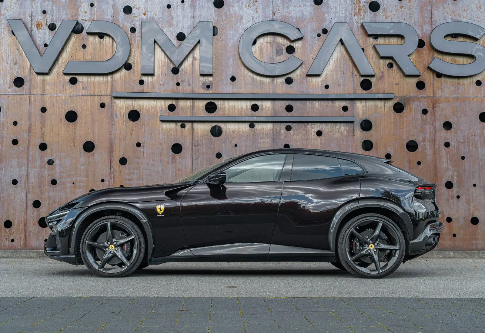 Ferrari Purosangue * Nero Purosangue * Carbon * Pano * LIFT - 144305