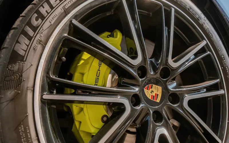 Porsche Panamera Sport Turismo 4 E-Hybrid * SPORTPAKET * CH - 150511