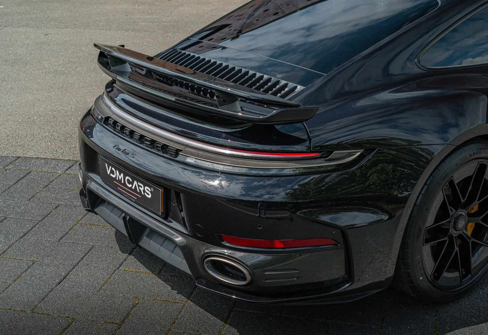 Porsche 911 Turbo S * 992.2 * MY26 * SPORTDES * CARBON EXTERIOR - 146811