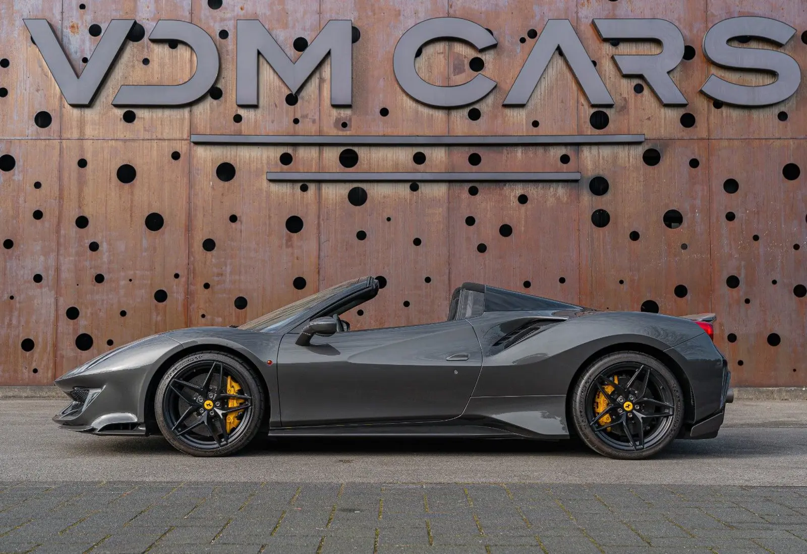 Ferrari 488 Pista Spider * CARBON 12X * 635KM * NEW SERVICE *  - 132795