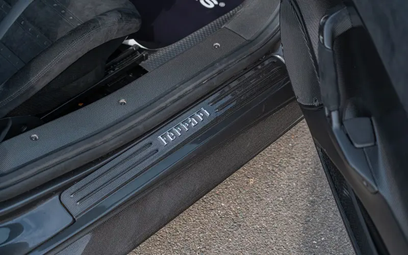 Ferrari 488 Pista Spider * CARBON 12X * 635KM * NEW SERVICE *  - 132813