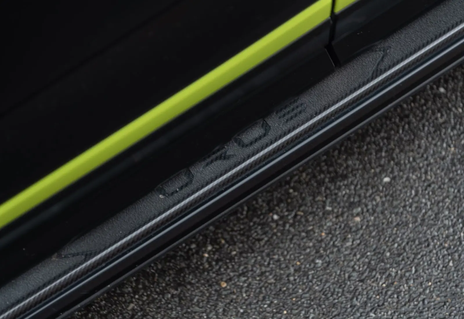 Lamborghini Urus * 4-SITZ * CARBON * ORIG. MATTLACK * GRAPHITE CAP *  - 134521