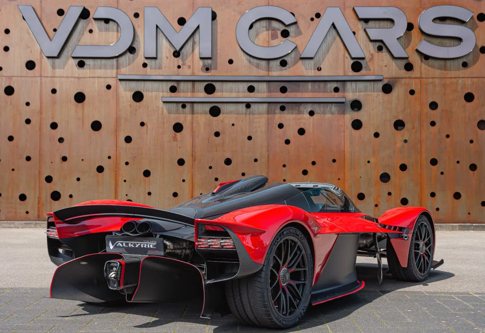 Aston Martin Valkyrie SPIDER * Q-COMMISSION * COLLECTOR PLAN *  - 126142