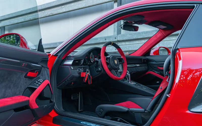 Porsche 911 GT2 RS * WEISSACH * 1.OWNER * ONLY 732KM * NEW - 135694