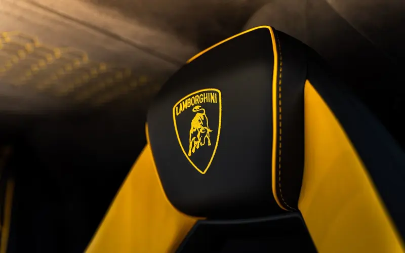 Lamborghini Revuelto 6.5 V12 * NEW CAR * AVAILABLE * BI COLOR - 168846