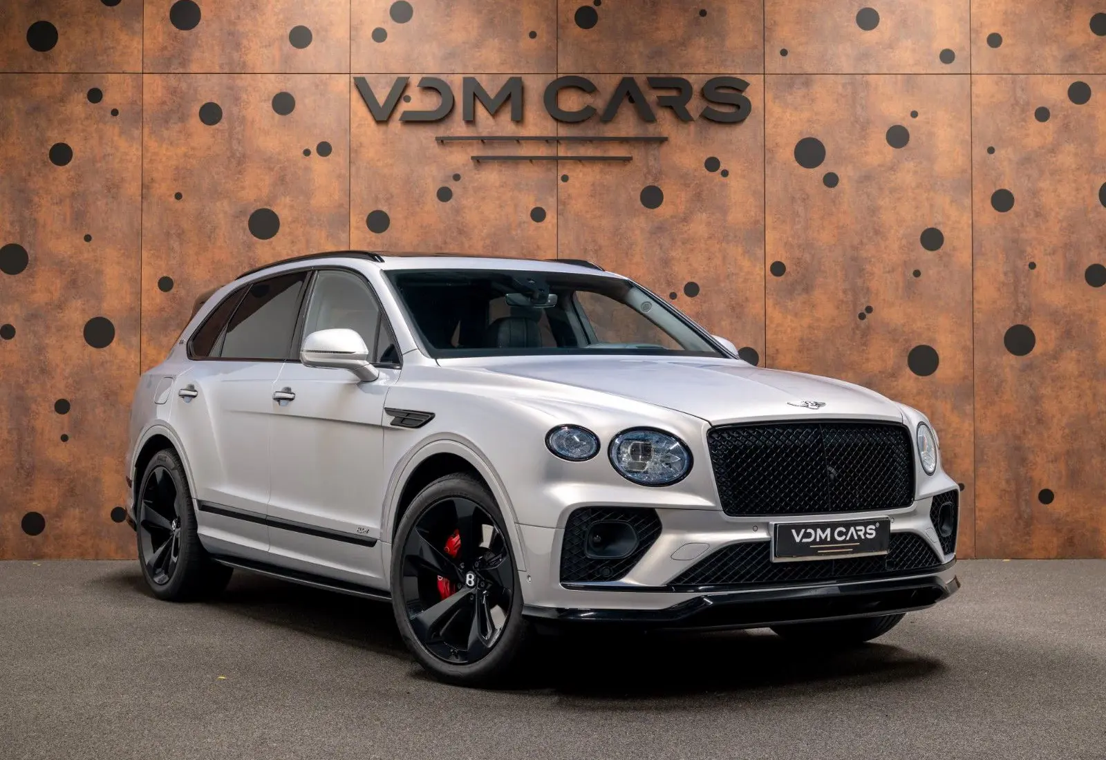 Bentley Bentayga 3.0 Hybrid 4WD * FIRST EDITION * NAIM *  - 135273