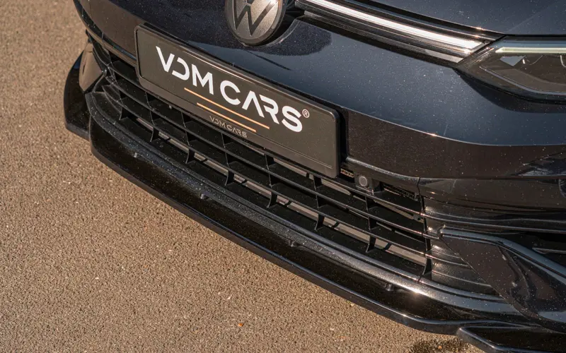 Volkswagen Golf VIII R * PERFORMANCE * AKRA * PANO * HUD * MAXTON * VO - 133061