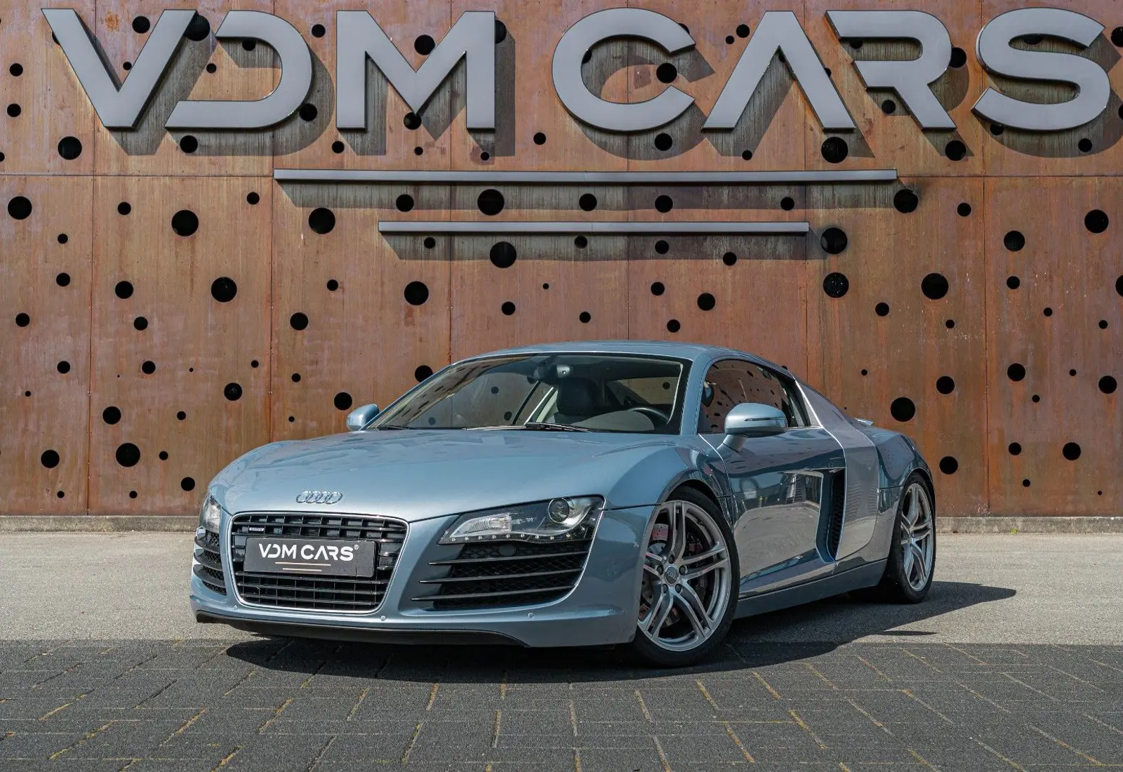 Audi R8 Coupe 4.2 FSI quattro * HANDSCHALTER * TITAN * B&amp;O - 145322