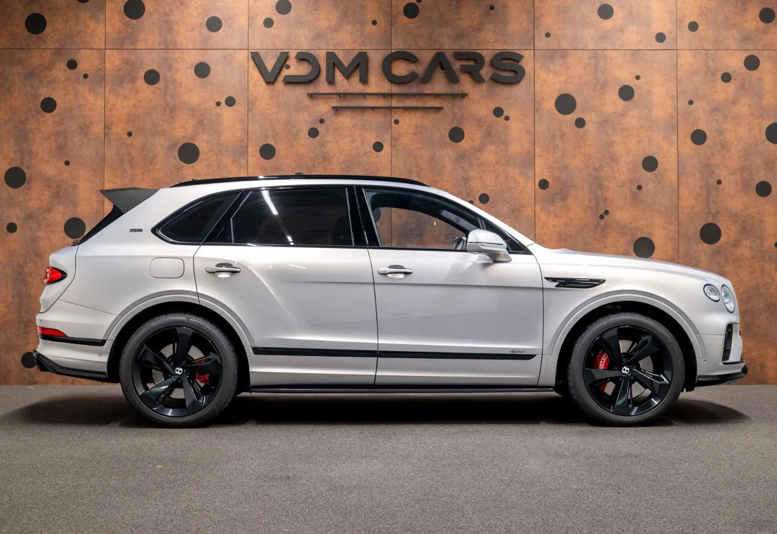 Bentley Bentayga 3.0 Hybrid 4WD * FIRST EDITION * NAIM *  - 135272