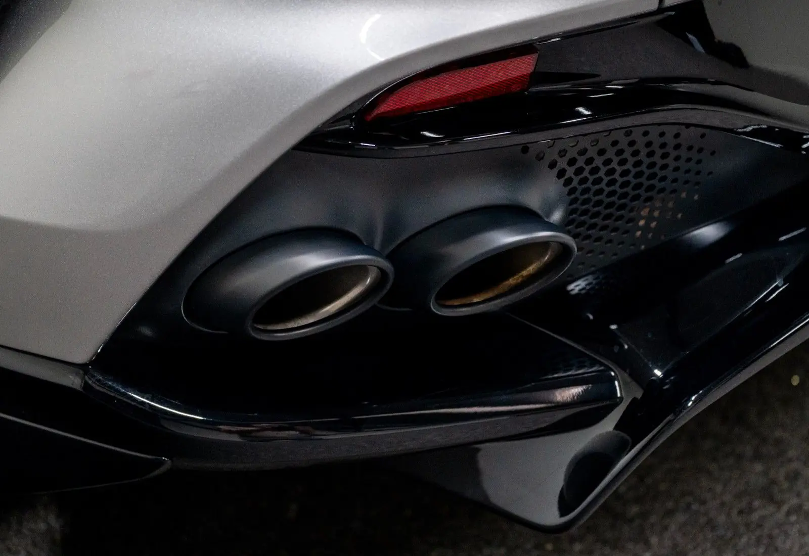 Aston Martin DBX 4.0 V8 707 * FACELIFT * ACC * 360 *  - 149961
