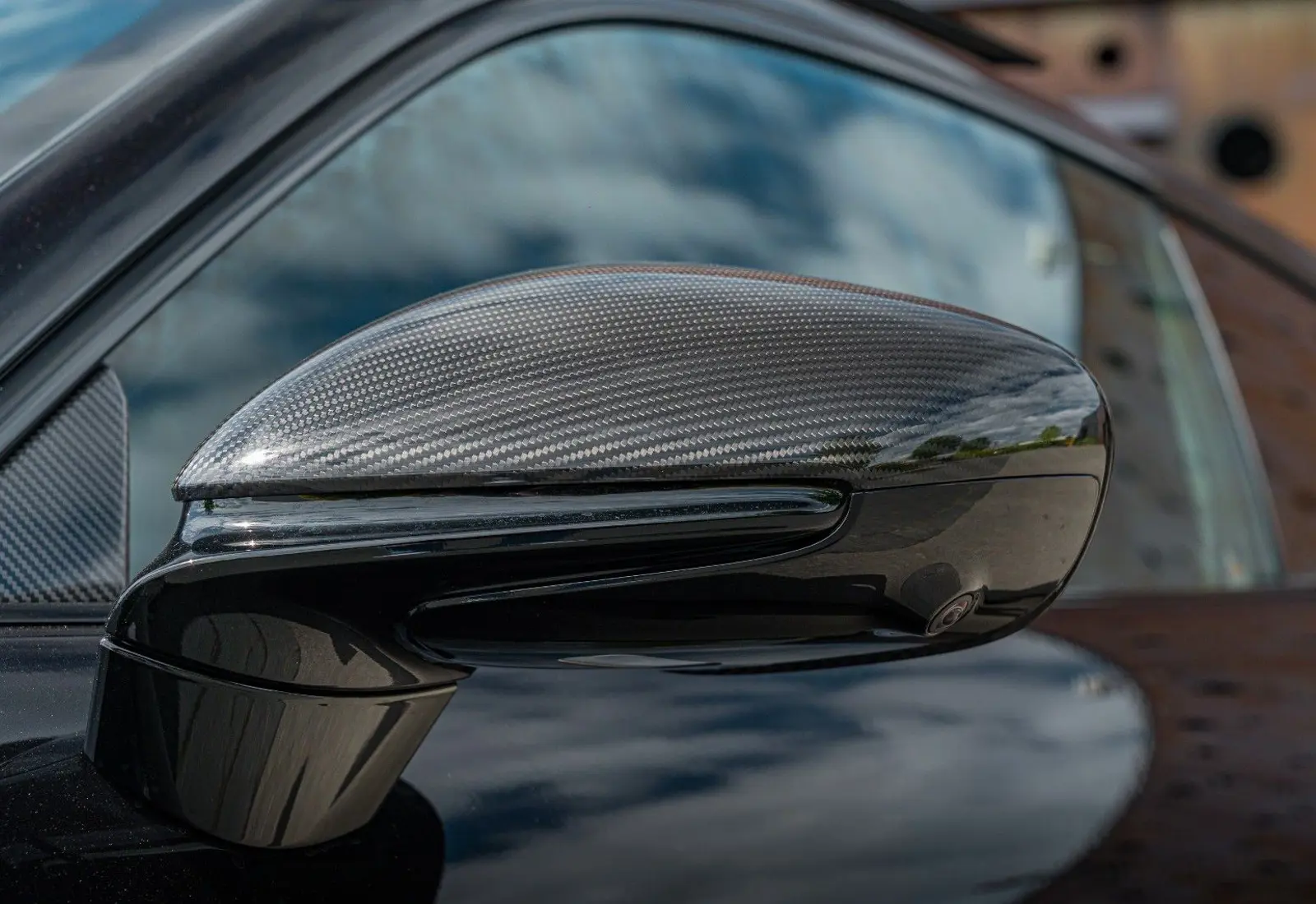 Porsche 911 Turbo S * 992.2 * MY26 * SPORTDES * CARBON EXTERIOR - 146810