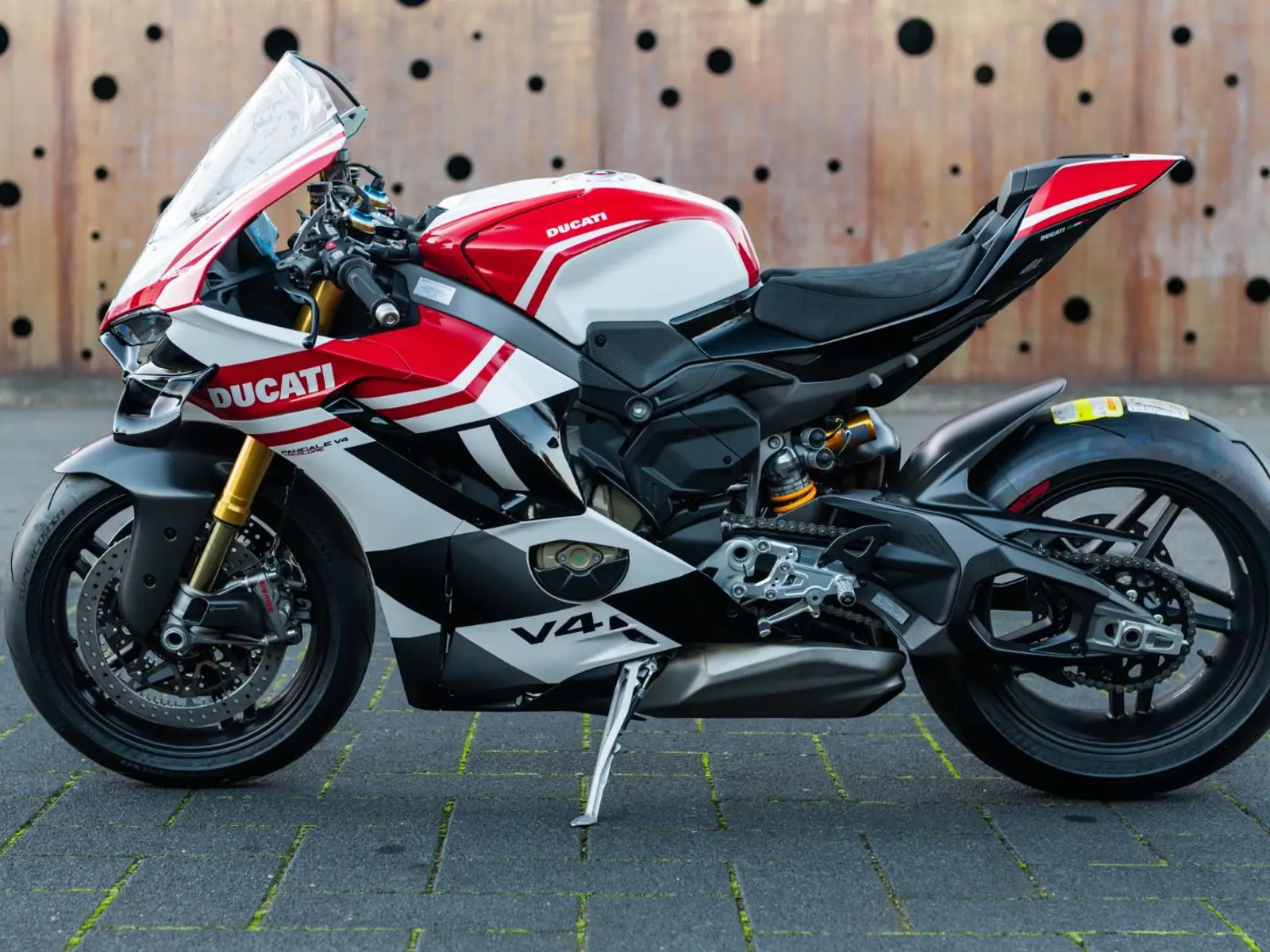 Ducati Panigale V4 Tricolore * LIMITED * 1 OF 1000 * CORSE *  - 124063