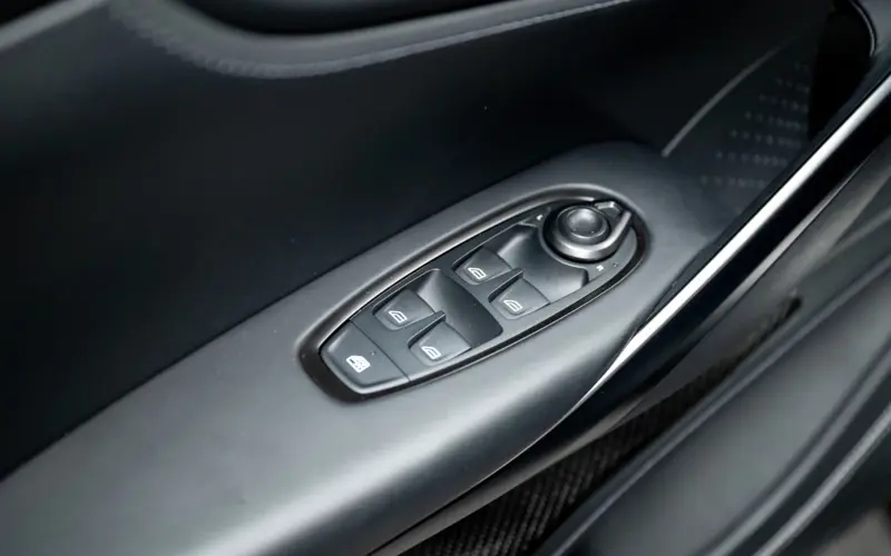 Aston Martin DBX 707 * Carbon * Sitzbelüftung * ACC * 360 * DesignPack - 151049