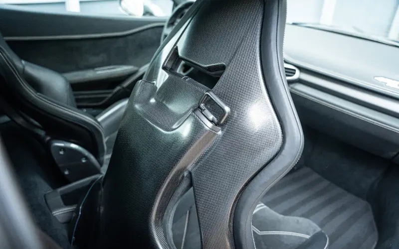 Ferrari 458 Italia * CARBON SEATS * LIFT * AFS * CAMERA * MWST *  - 153611